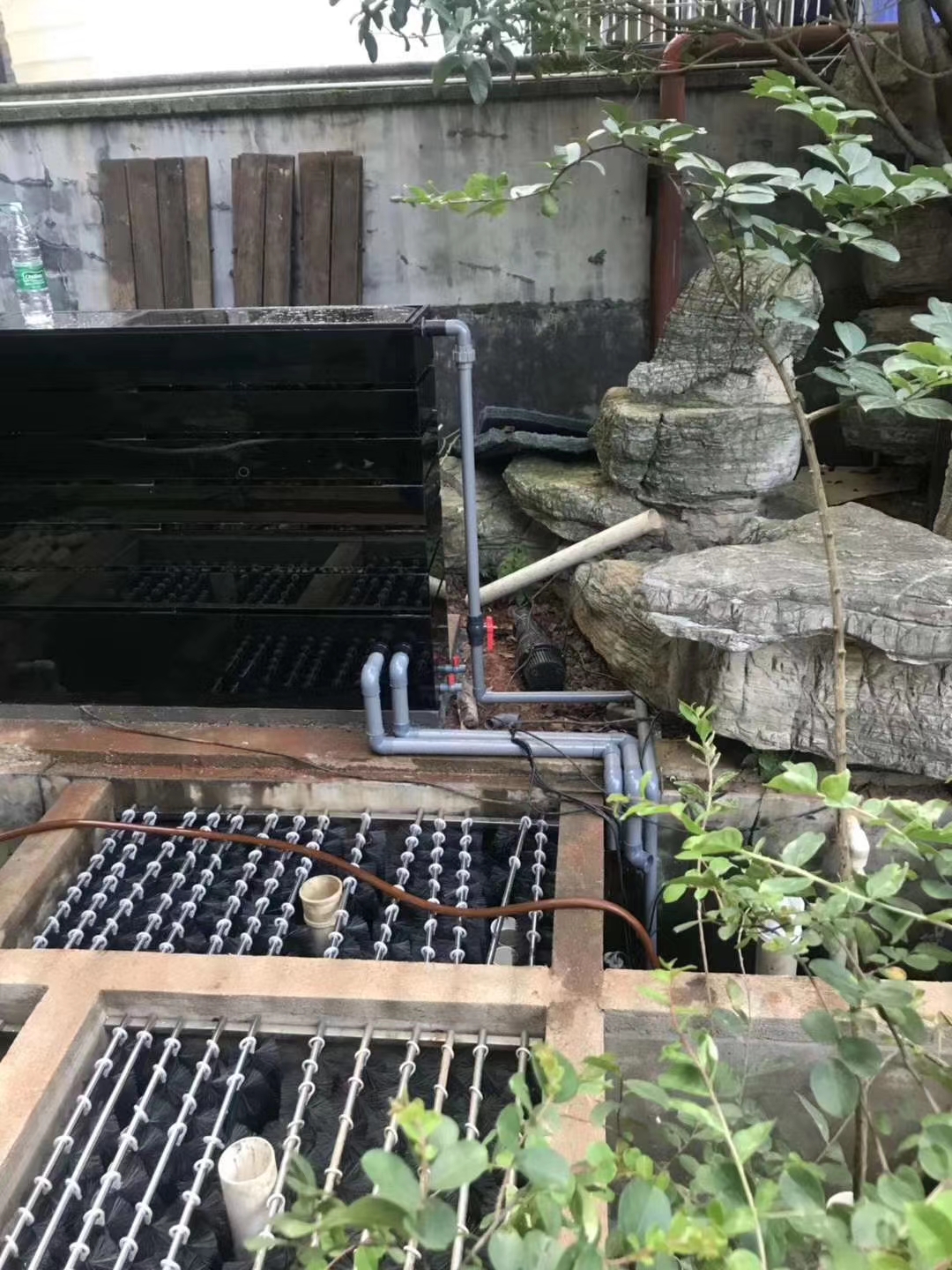 魚池過濾槽